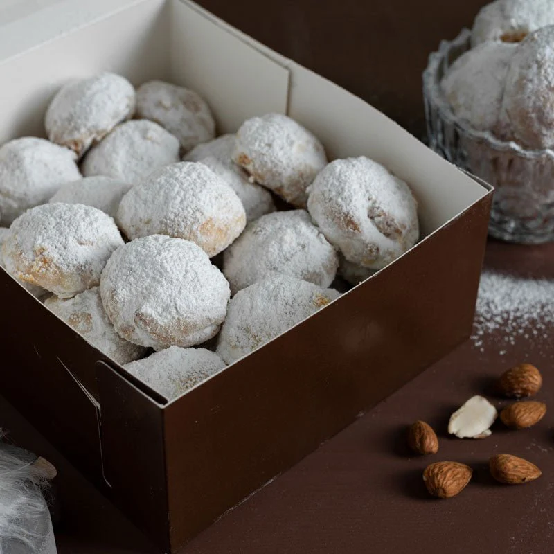 Traditional Kourabiedes – Almond Butter Snow Cookies (1kg) - Image 4